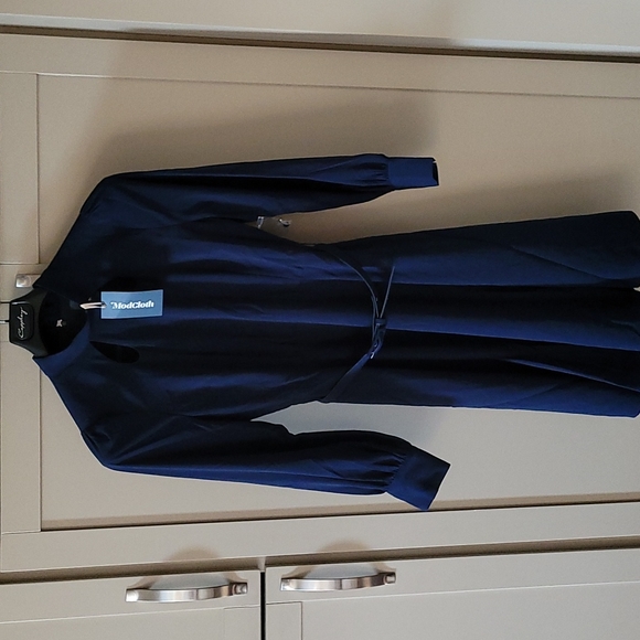 NWT Modcloth Navy Dress. SZ 8 - Picture 2 of 13